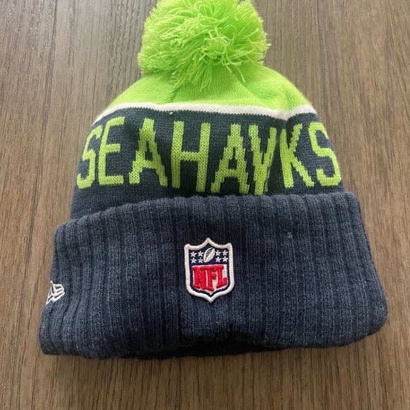 Seattle Seahawks Beanie - Picture 3 of 5